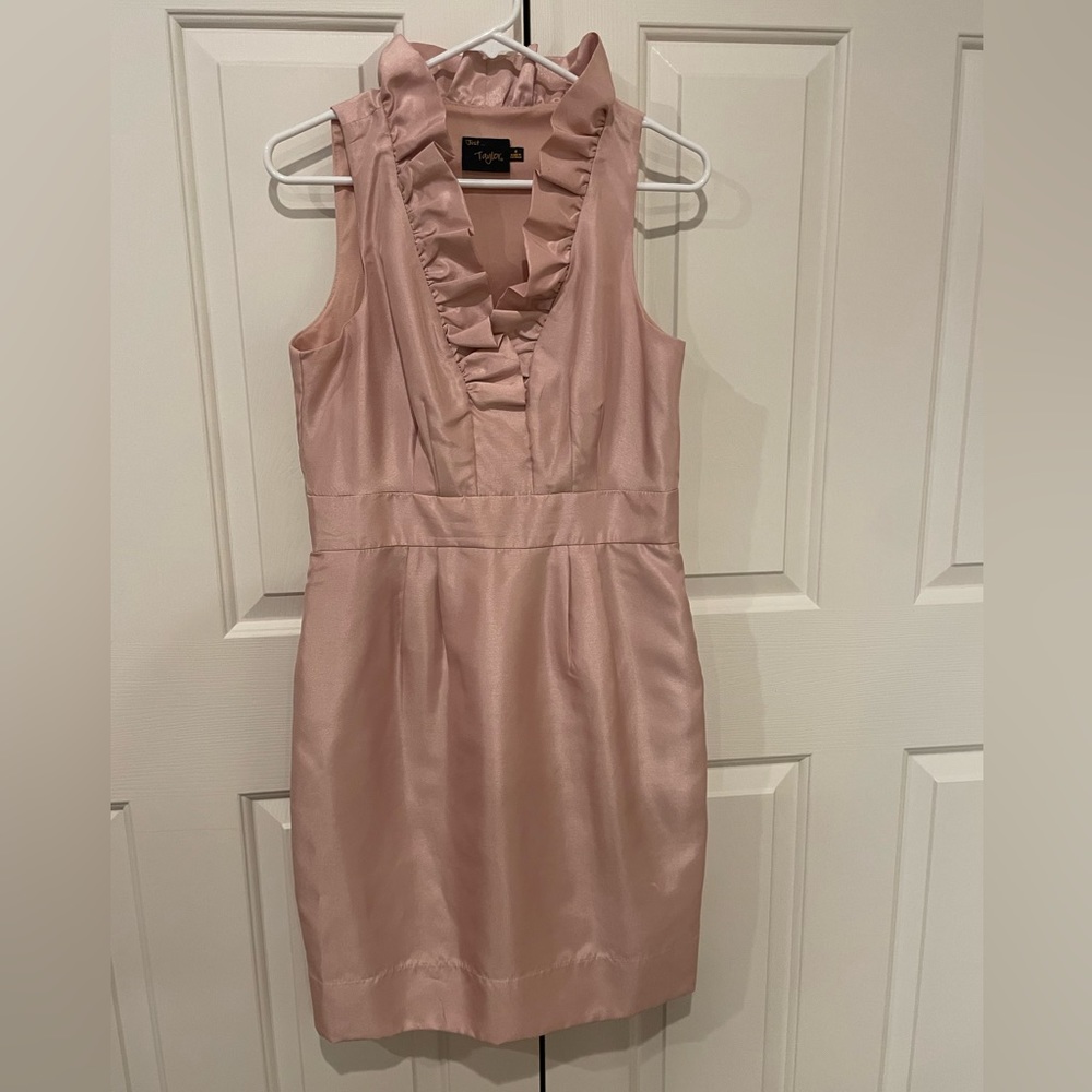 Just Taylor, Champagne Pink sleeveless Cocktail Dress with ruffled v-neck accent